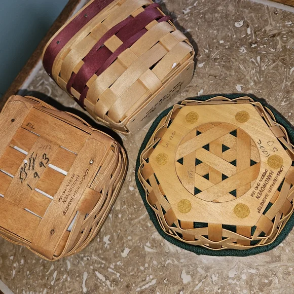 Longaberger Brown and Red Baskets Set Of 3 - Picture 4 of 5